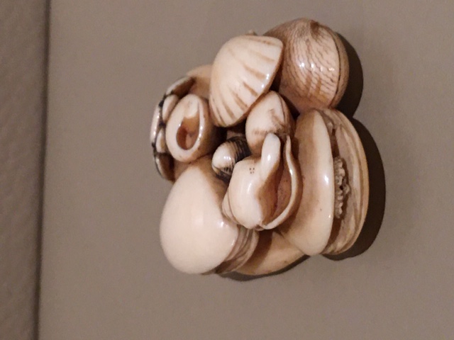 Shell group netsuke.JPG